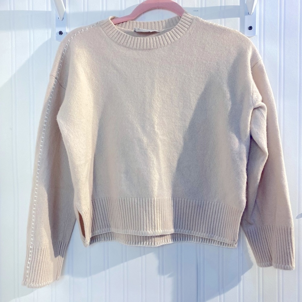 Everlane Women's Crew Neck Sweater in Soft Beige